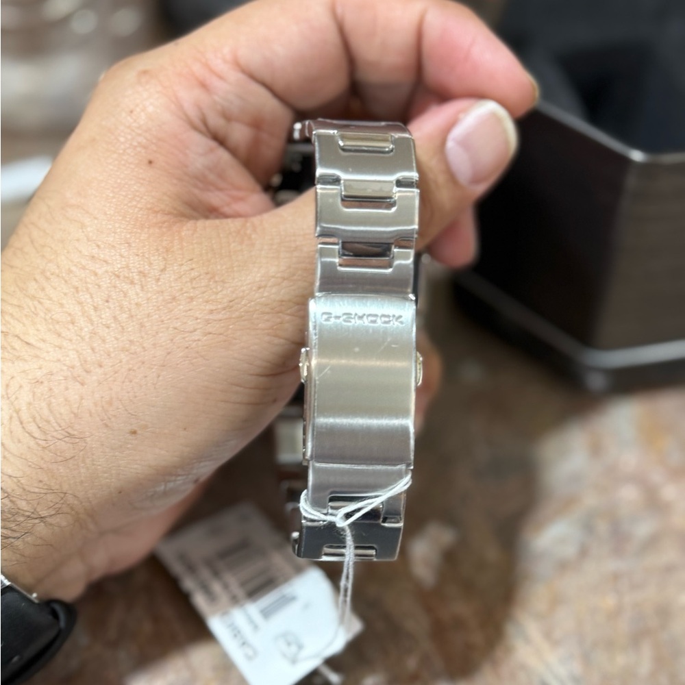Casio G-Shock Vibrant Orange and Silver Watch - Picture 11 of 11